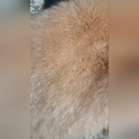 VEGAN Asymmetric Faux Fur Scarf NWOT Helen Moore - Picture 6 of 10